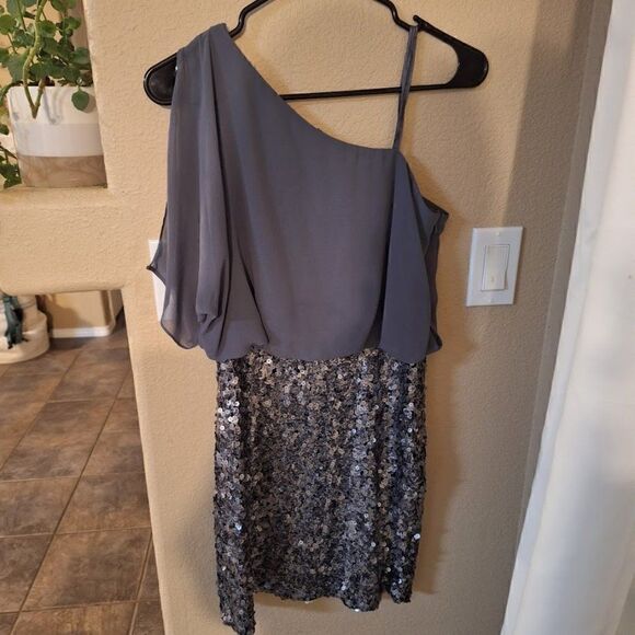 Aidan Mattox Sequin one shoulder dress size 4 - Picture 2 of 6